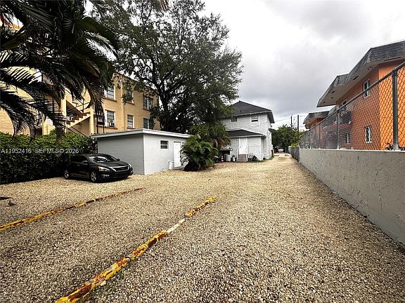 3rd image of 529 SW 3rd St