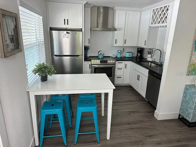 1910 Morrill St #6 — Photo 6