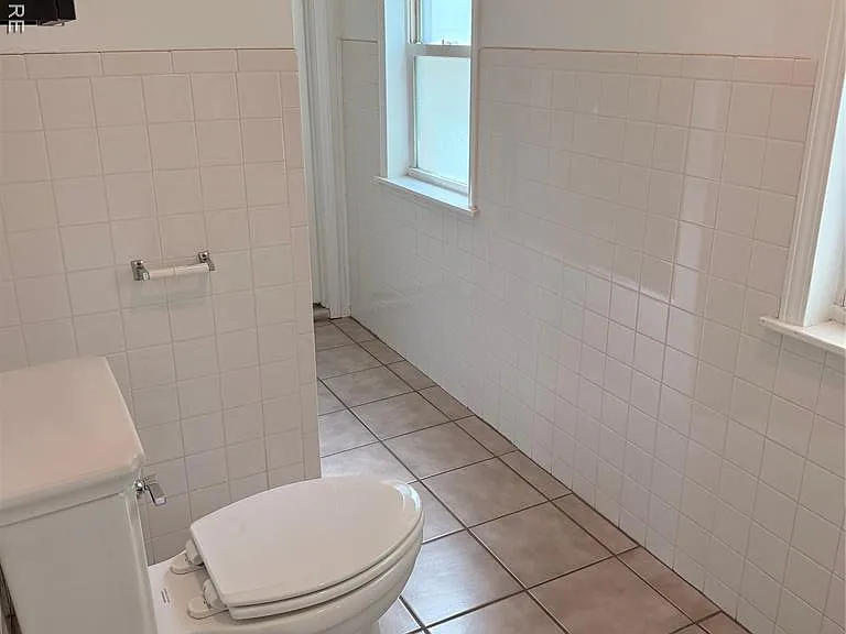 225 Fairgrove Ave — Photo 16