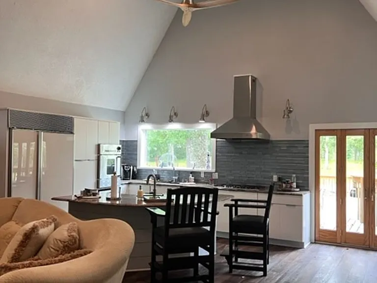 1411 Highway 27 — Photo 4