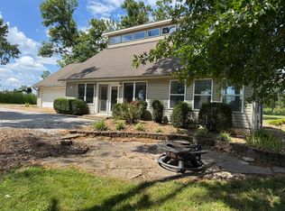 612 Cattle Dr #A, Lowell, AR 72745