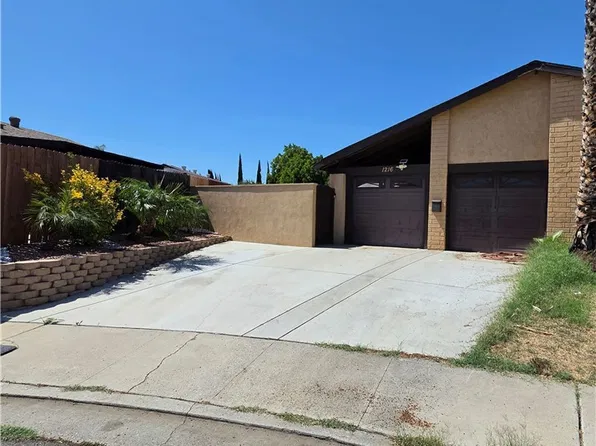 1216 Hampton Cir, Corona, CA 92882