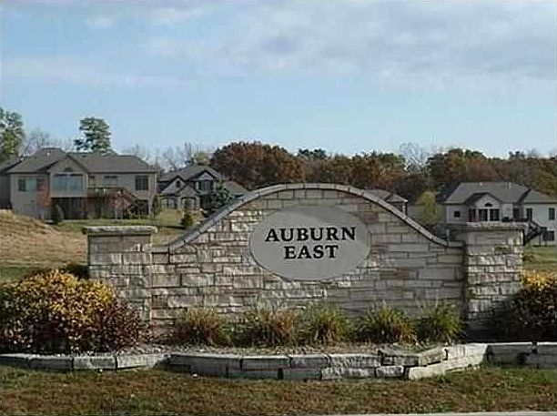 1st image of 15 Auburn Ln E