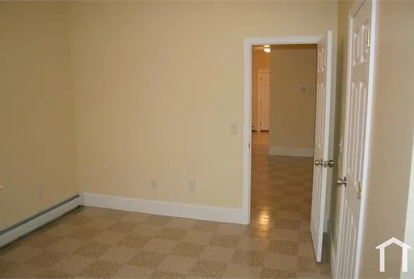 30 Holmes St #2 — Photo 9