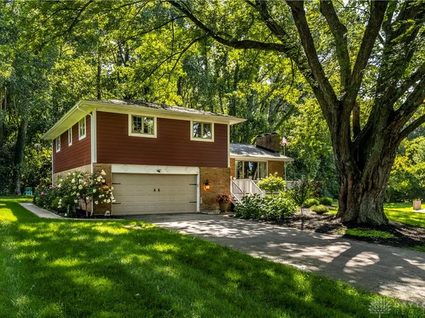 3504 Cambridge Dr, Springfield, OH 45503