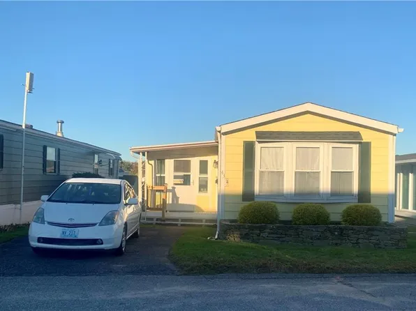 43 Bayview Park, Middletown, RI 02842