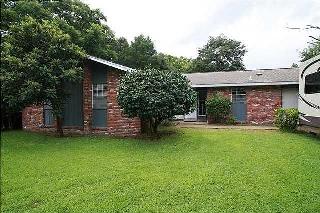 1st image of 610 Sea Oats Dr