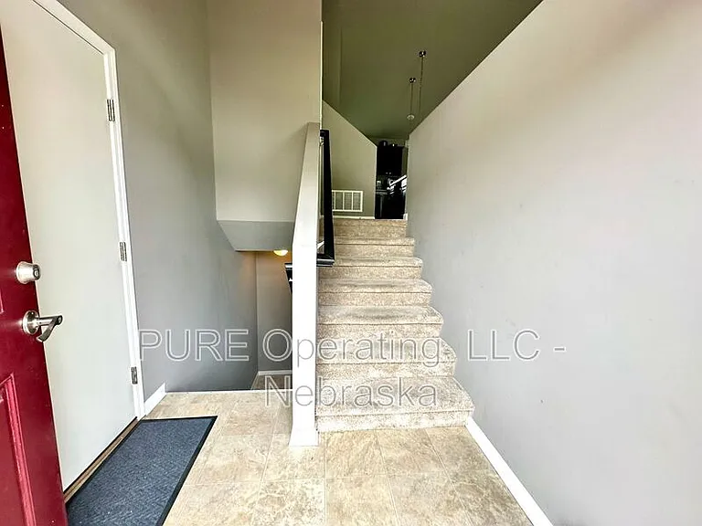 7605 N 92nd Ave — Photo 3