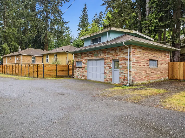7715 236th St SW — Photo 25