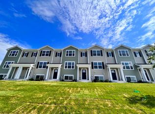 2489 Bella Dr, Pingree Grove, IL 60140