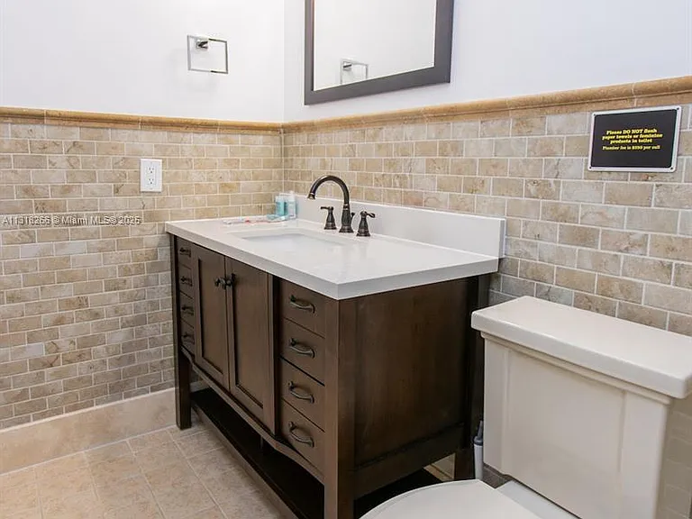 1311 Rodman St — Photo 39