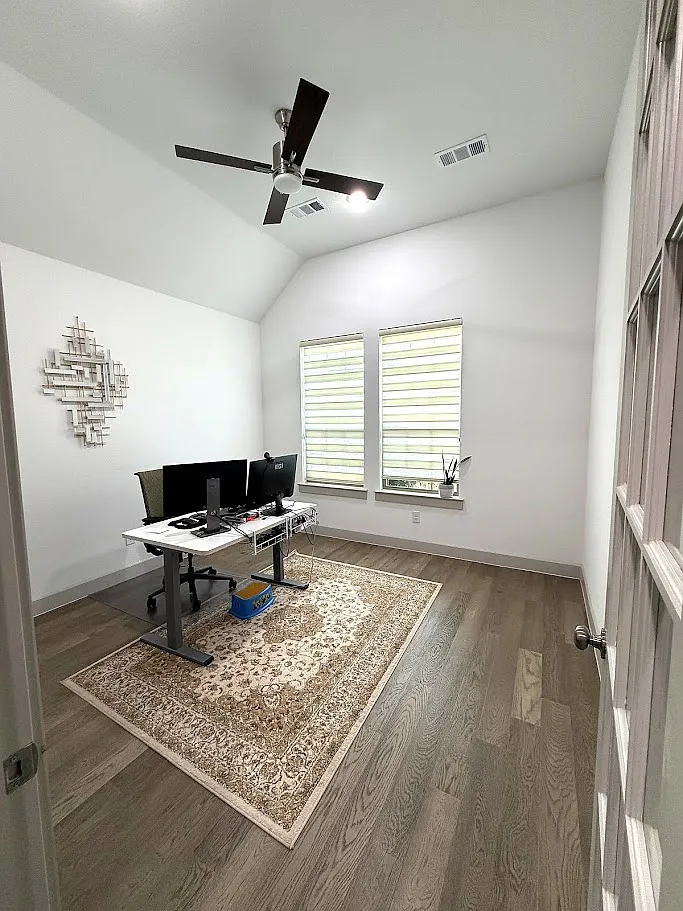 4 bed, 3252 sqft, $3,950 — Photo 4