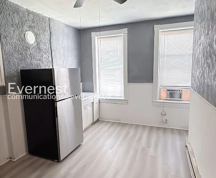 3720 Fairview Ave — Photo 6