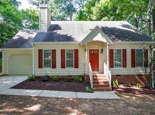 131 W Skyhawk Dr, Cary, NC 27513