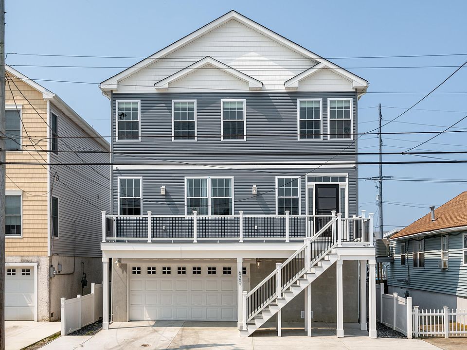 1st image of 620 W Maple Ave