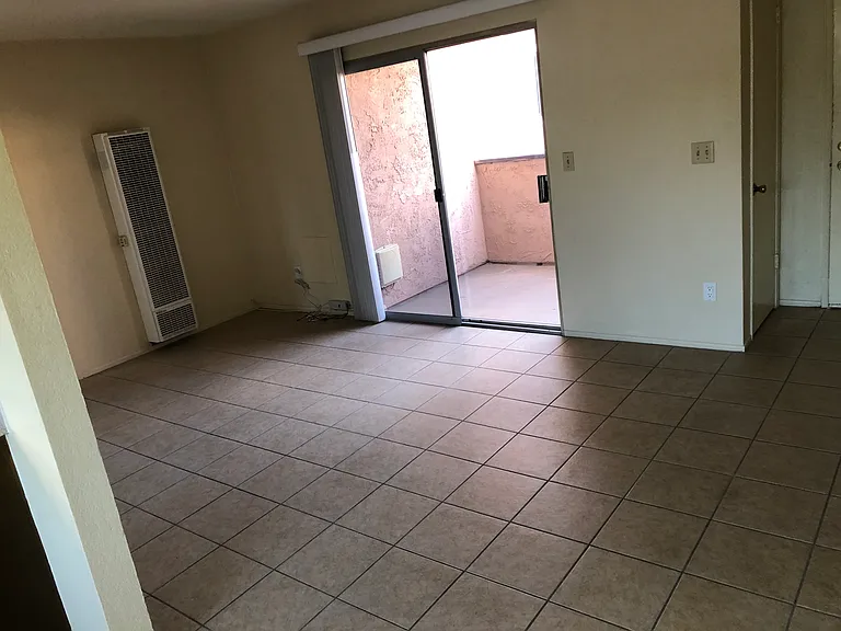 16522 Pro Cir #B — Photo 8