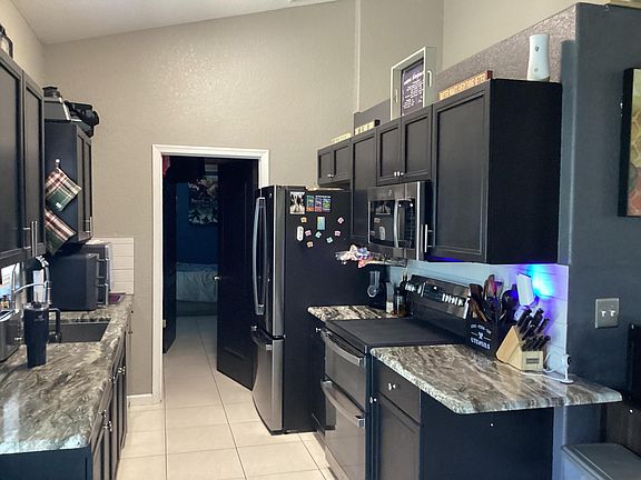 4th image of 3834 SE 12th Drive