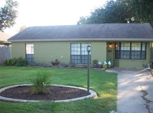 720 S 10th 1/2 St, Nederland, TX 77627