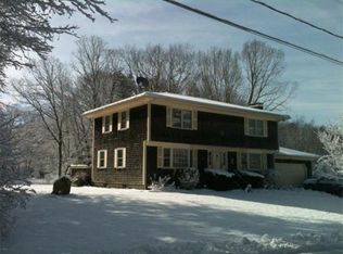 95 R Dr, Westport, MA 02790