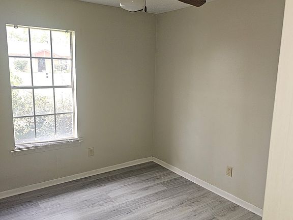 3rd image of 5445 Cathy Dr