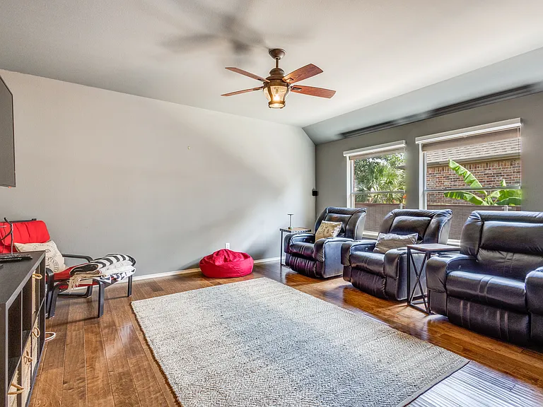 1204 Thimbleberry Dr — Photo 9