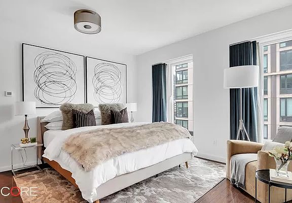 5th image of 303 E 77th St APT 11B