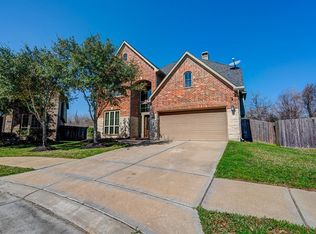 2950 Driftwood Bend Dr, Fresno, TX 77545
