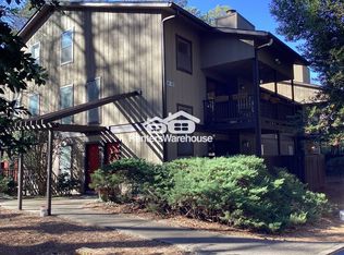 905 River Run Dr, Sandy Springs, GA