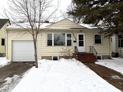 1205 6th St S, Moorhead, MN, 56560