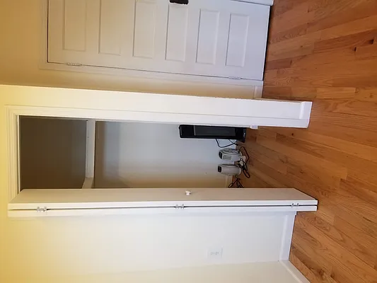 Rented by Max & Associates Realty Corp | media 11