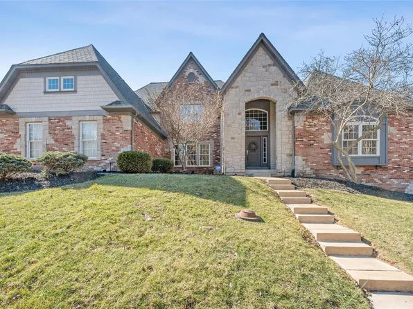 2770 Wynncrest Manor Dr, Chesterfield, MO 63005