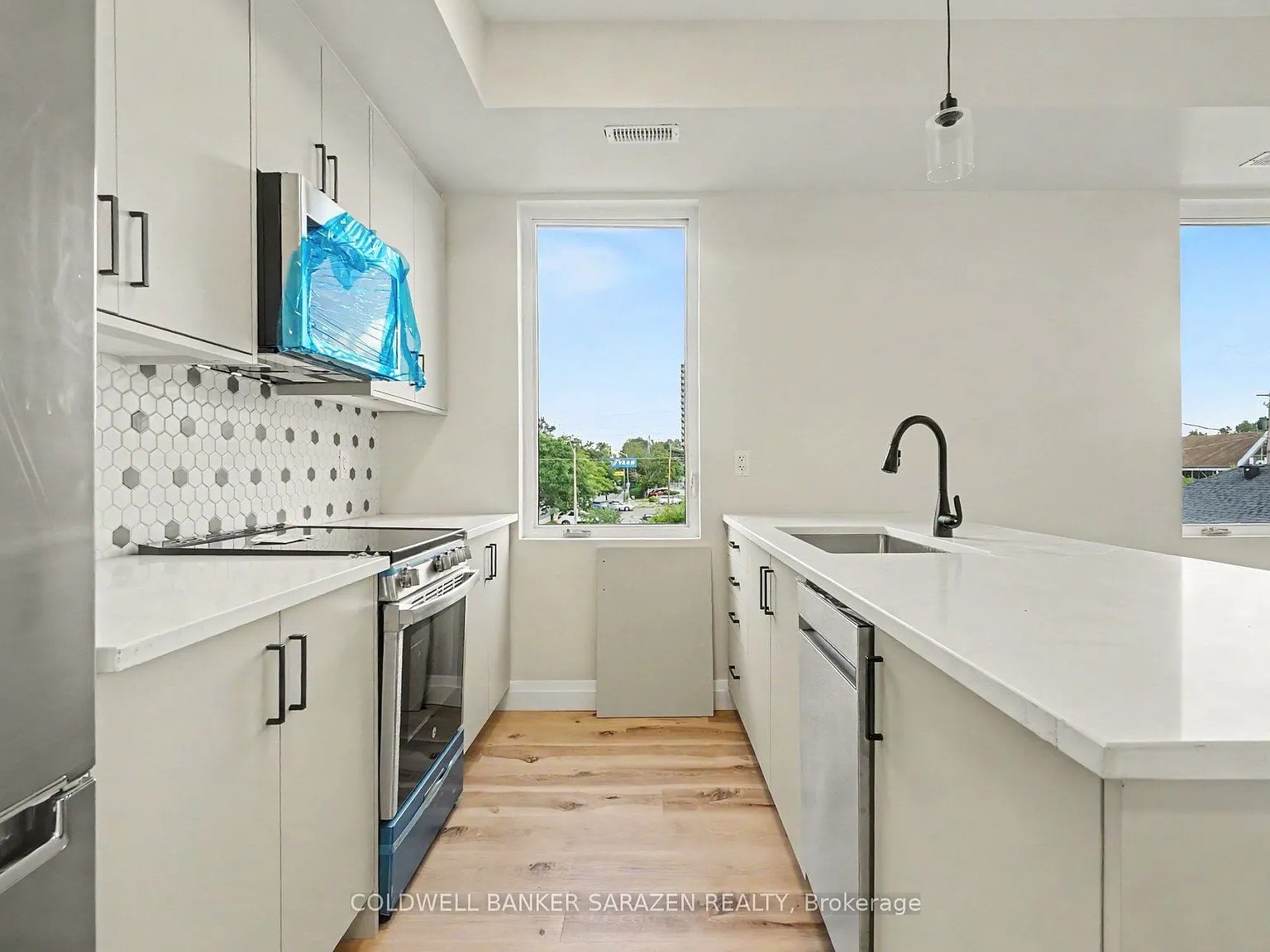 1 bed, $2,000 — Photo 3