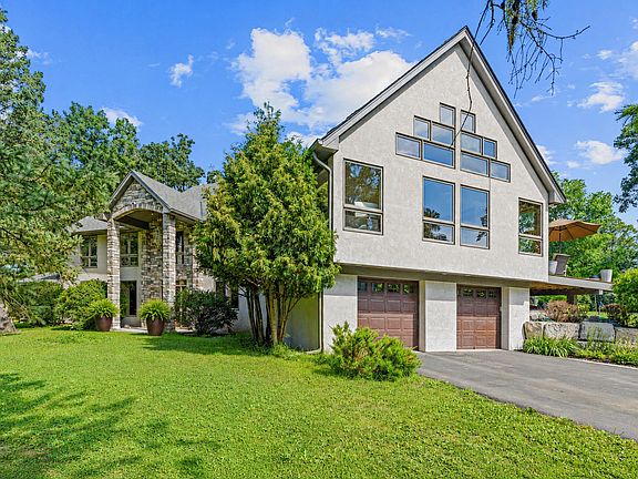 4th image of 6300 Rolling Hills Dr