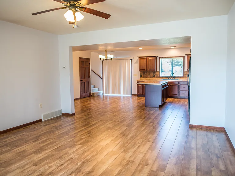 2940 Icecap Rd — Photo 8