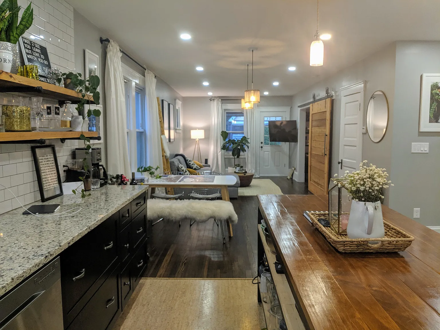 2 bed, 1550 sqft, $2,350 — Photo 3