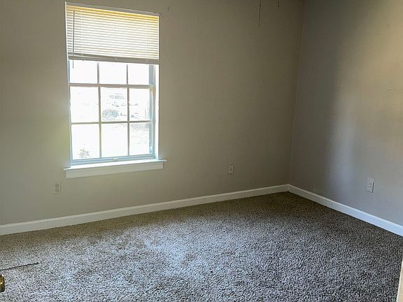 4th image of 3206 Thirteen Colony Mall APT 2B