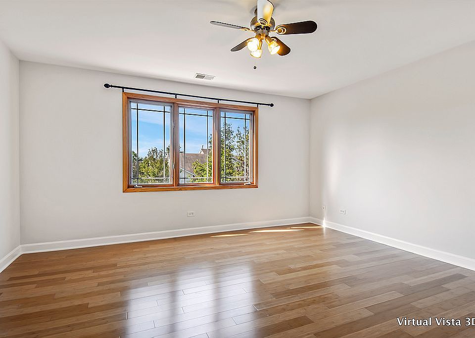 1st image of 10728 Canterbury Dr