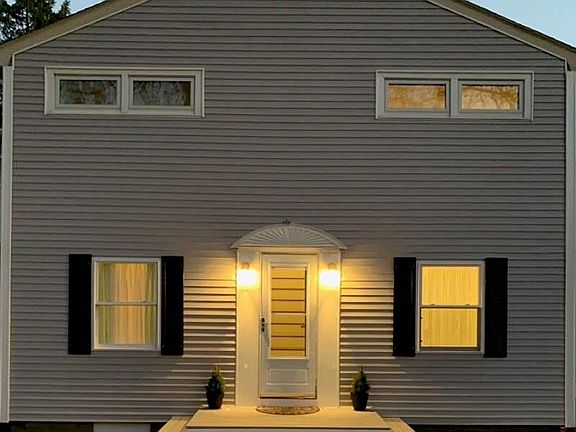 3rd image of 58 Twin Lakes Ave