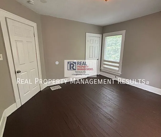 719 E Chandler Ave — Photo 13