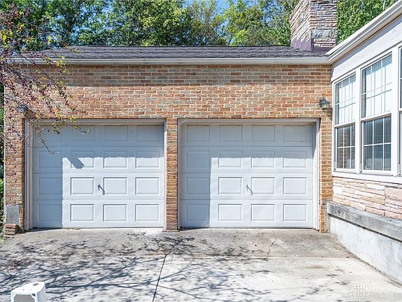 4th image of 1051 Forest Dr