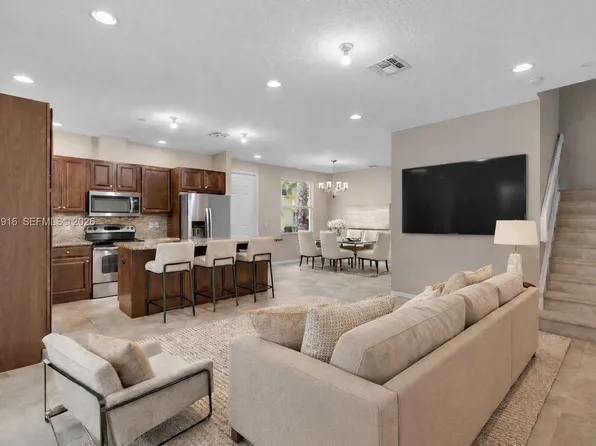 4308 Cascada Cir, Cooper City, FL 33024