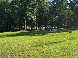 450 N Port Bass Dr, Fair Play, SC 29643