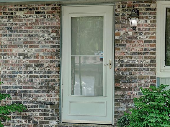 4th image of 5430 Stonecliffe Dr