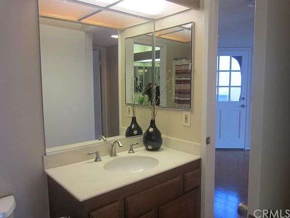 3rd image of 32 Hollyhock Ln #244