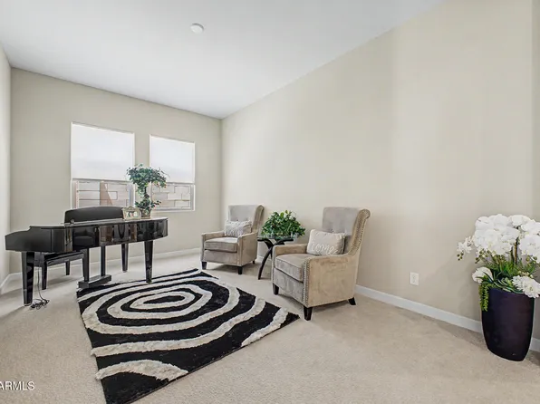 3983 W SERPENTINE Drive, San Tan Valley, AZ 85144