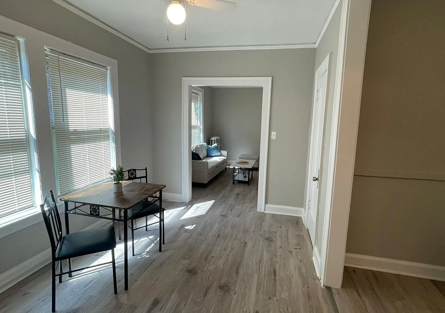 Welcome to 11118 Clifton Ave, Cleveland's premier apartment community. — Photo 1