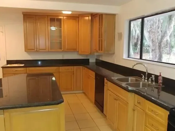 27 Chatuachee Xing, Savannah, GA 31411