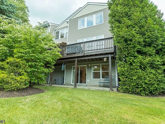 4th image of 8 Hornbeam Way
