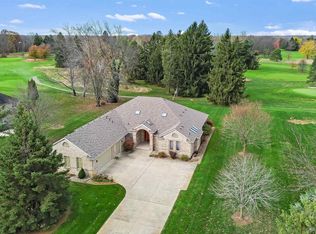 8770 Loire Valley Dr, Tecumseh, MI 49286