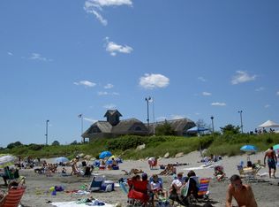 44 Angell Rd, Narragansett, RI 02882